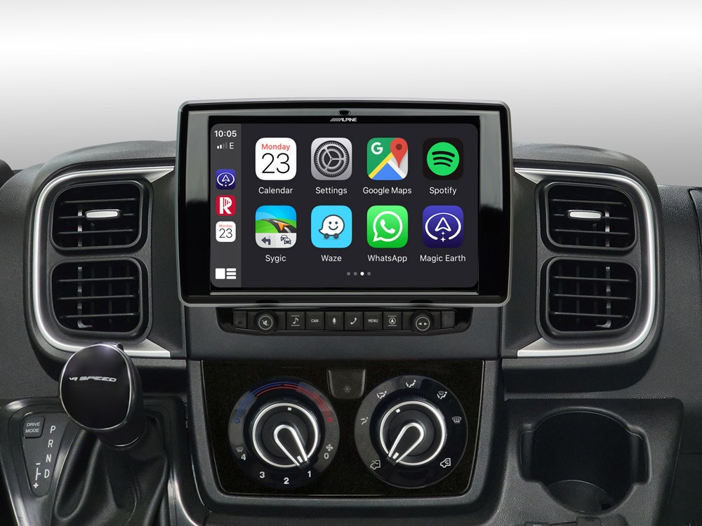 Un autoradio CarPlay Pioneer idéal pour les camping-cars Ford Transit